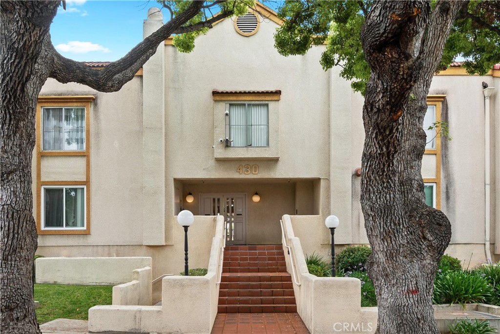430 N Holliston Avenue 213, Pasadena, CA 91106 - MLS#: AR23089303