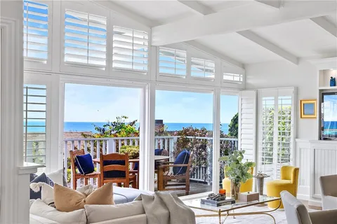 15 N Callecita, Laguna Beach, CA MLS: LG25085127