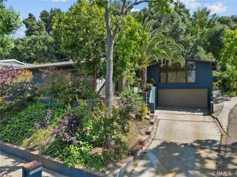 3873 Royal Woods Drive, Sherman Oaks, CA 91403 - MLS#: SR25033822