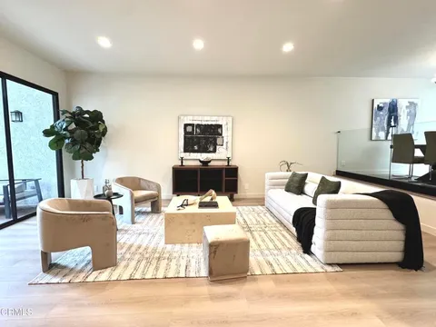 10720 Ohio Ave Unit 5, Los Angeles, CA MLS: P1-22327