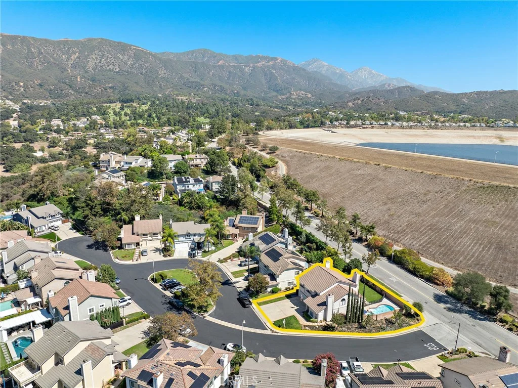 6140 Meadow Lark Dr, La Verne, CA 91750