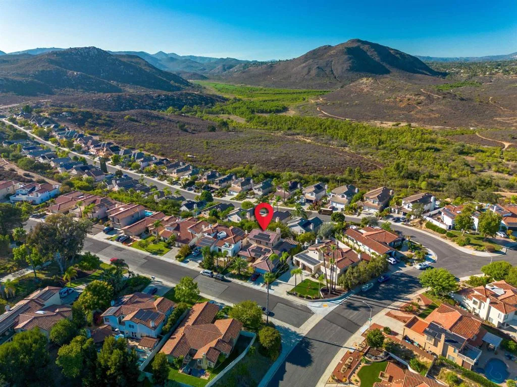 17892 Creciente Way, San Diego, CA 92127