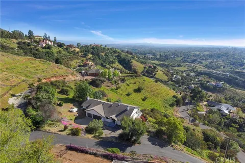 3315 Red Mountain Heights Drive, Fallbrook, CA 92028 - MLS#: SW23222186