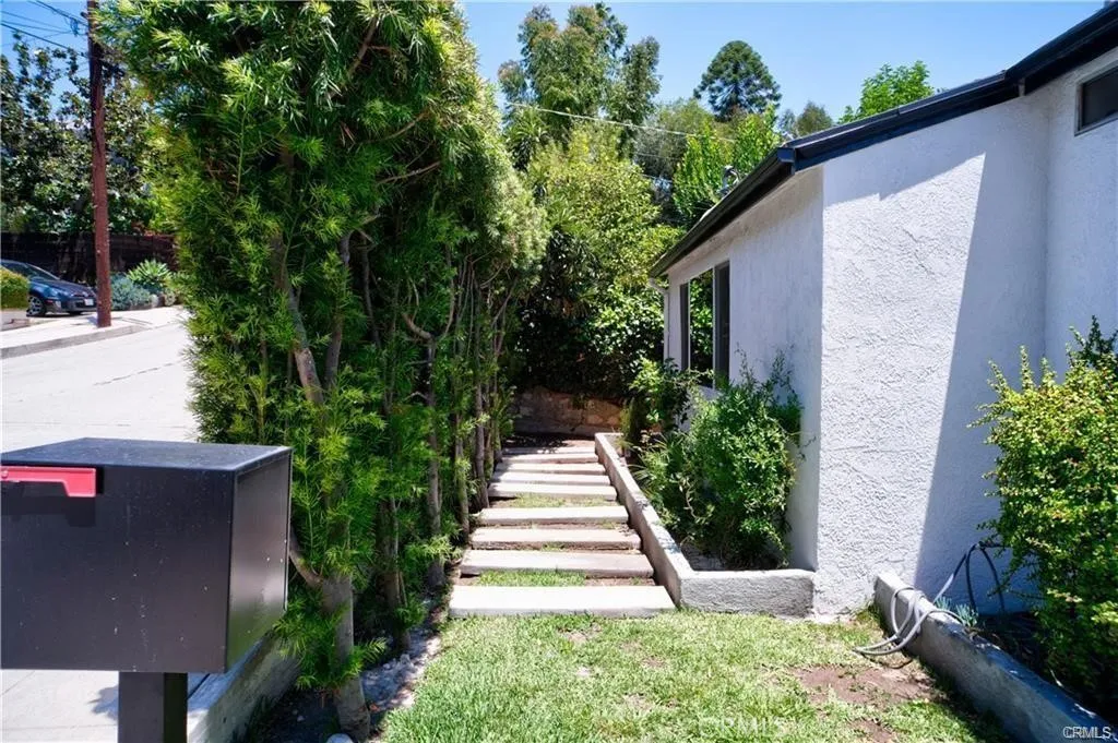 Additional image 5 of 1020 Lantana Drive, Los Angeles, CA 90042