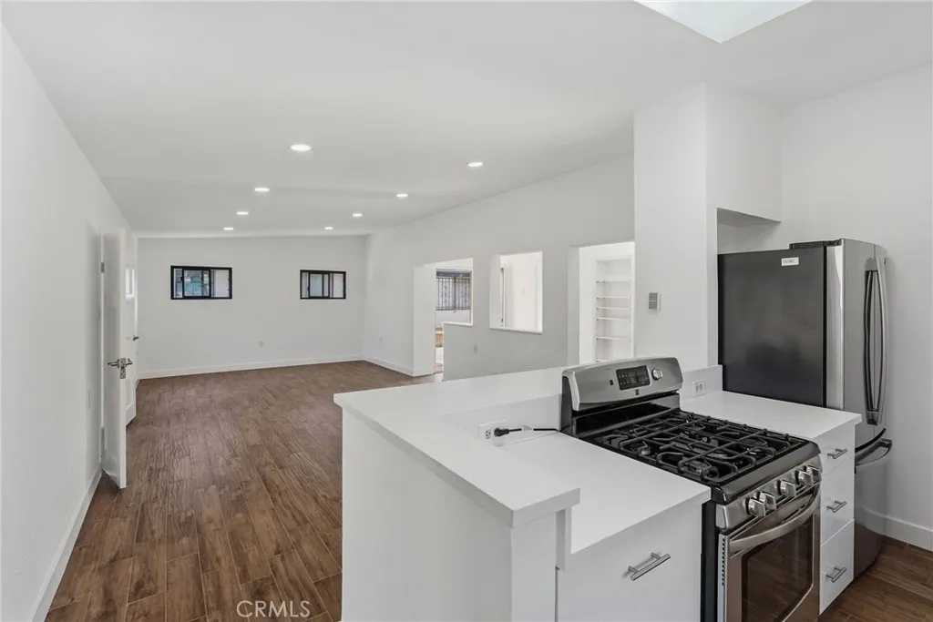 Additional image 28 of 217 S Aviation, Manhattan Beach, CA 90266