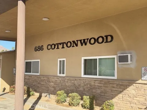 686 E Cottonwood Road, Palm Springs, CA MLS: NP25094198
