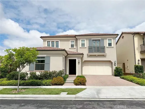 71 Singer, Irvine, CA MLS: OC25063278