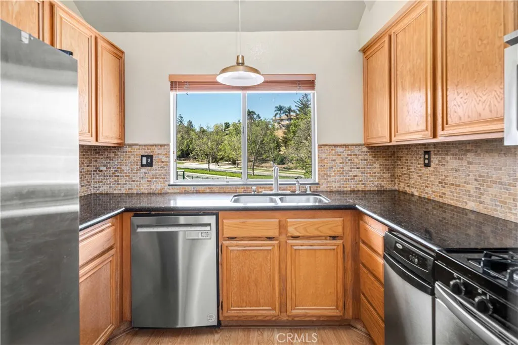 Additional image 18 of 498 Shelburne Ln Unit B, Simi Valley, CA 93065