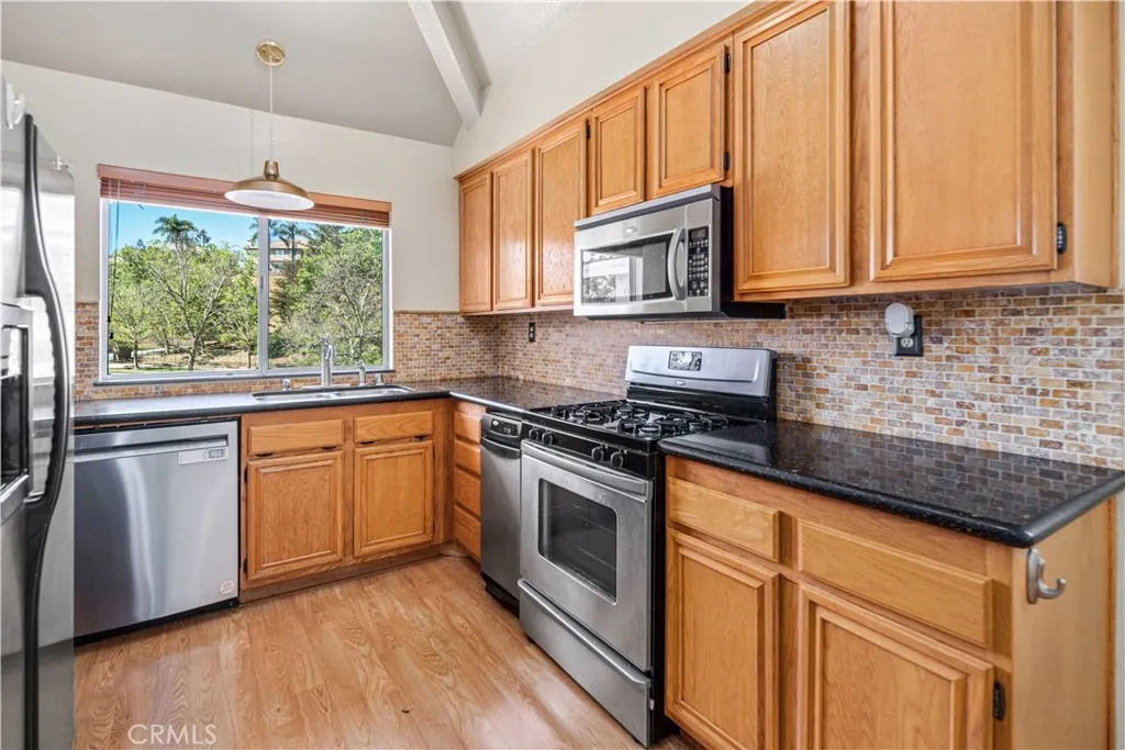 Additional image 63 of 498 Shelburne Ln Unit B, Simi Valley, CA 93065