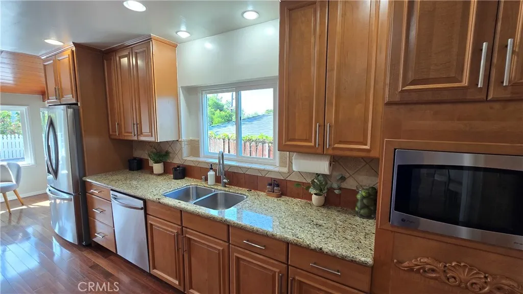Additional image 11 of 1111 Arbor Dell Road, Los Angeles, CA 90041