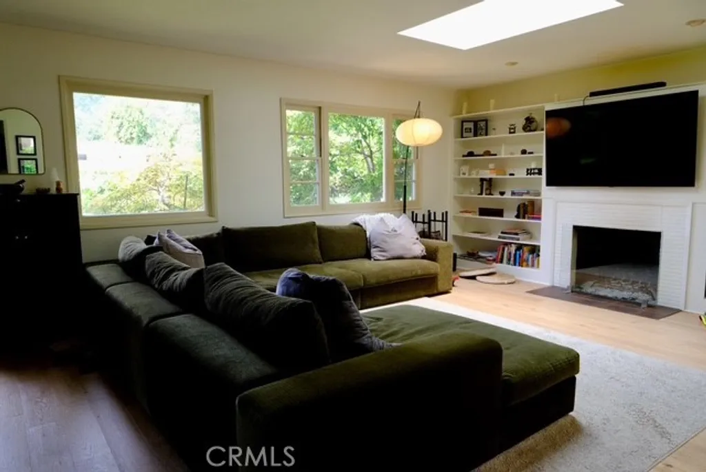 Additional image 4 of 626 W 9th St, Claremont, CA 91711
