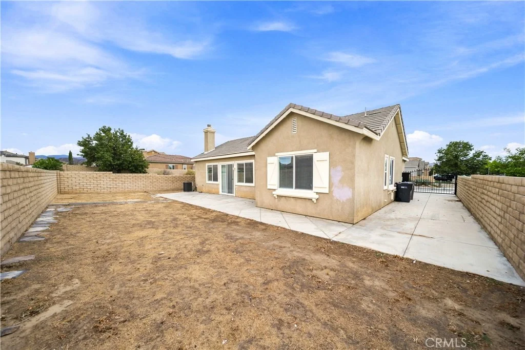36458 50th St E, Palmdale, CA 93552