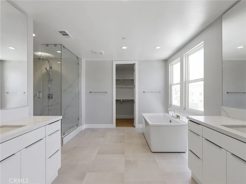 Additional image 12 of 132 Creation, Irvine, CA 92618