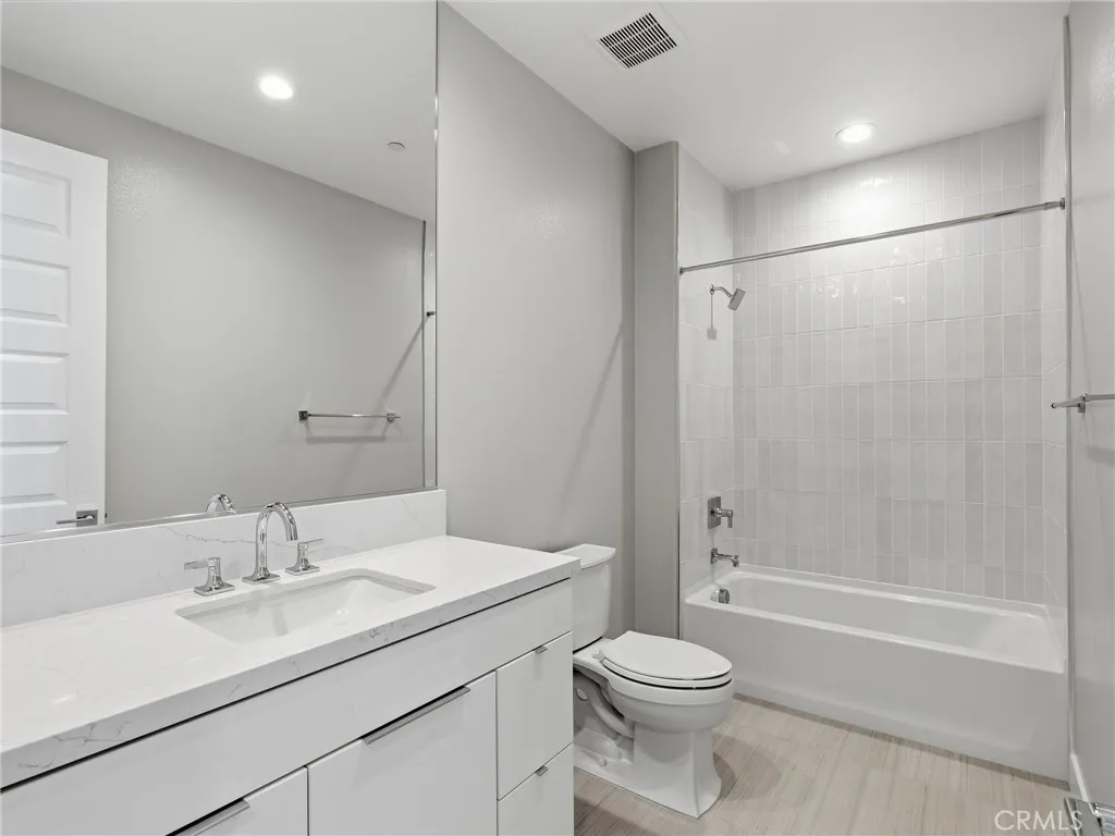 Additional image 22 of 132 Creation, Irvine, CA 92618