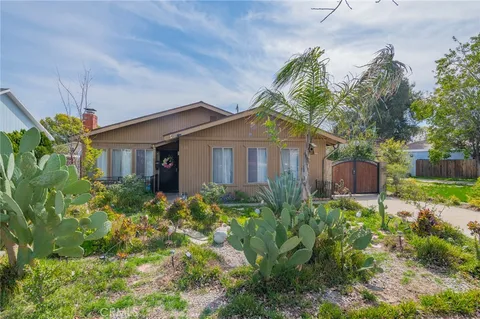636 Highland Court, Upland, CA 91786 - MLS#: WS25053855