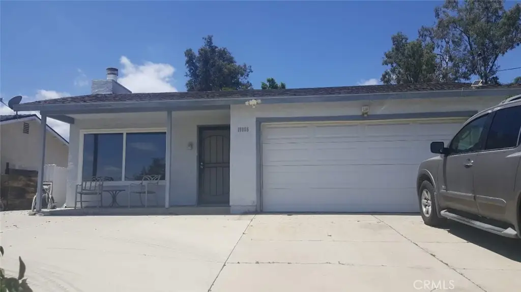 19065 Envoy Avenue, Corona, CA 92881