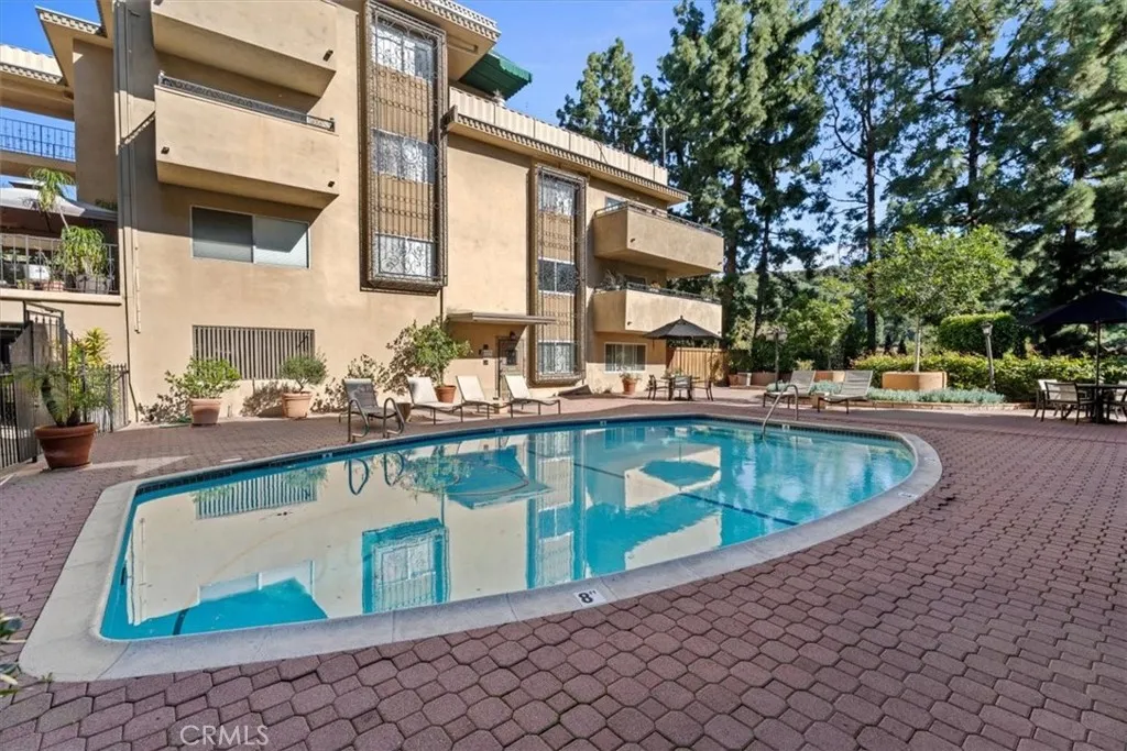 Additional image 16 of 6752 Hillpark Unit 303, Los Angeles, CA 90068