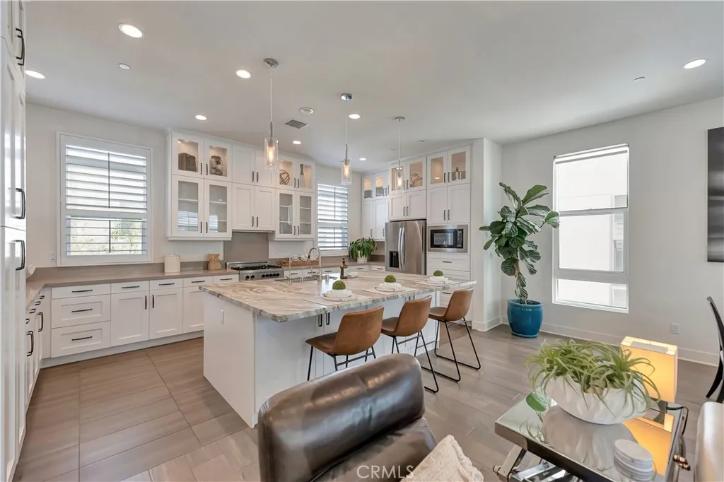 Additional image 76 of 2105 Two Harbors Circle, Costa Mesa, CA 92627