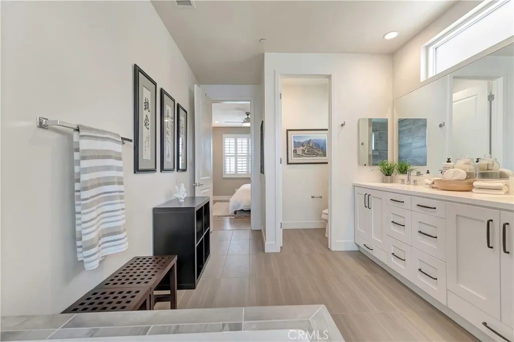 Additional image 39 of 2105 Two Harbors Circle, Costa Mesa, CA 92627