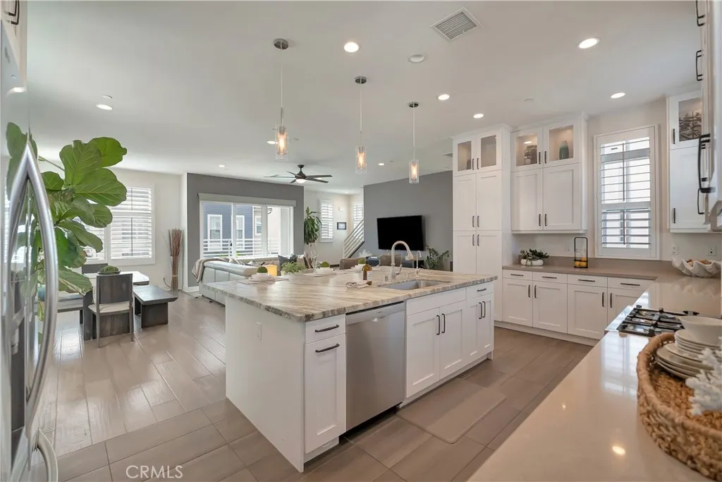Additional image 12 of 2105 Two Harbors Circle, Costa Mesa, CA 92627