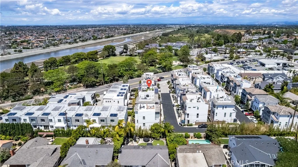 Additional image 124 of 2105 Two Harbors Circle, Costa Mesa, CA 92627