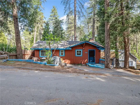 22926 Alder Lane, Crestline, CA MLS: HD25083200