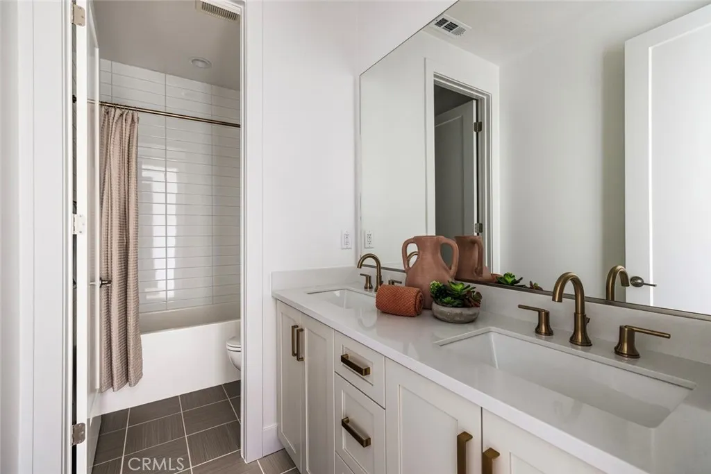 Additional image 17 of 181 E Palm Street E, Altadena, CA 91001