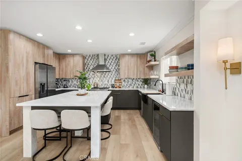 3876 Edgehill Drive, Los Angeles, CA 90008 - MLS#: OC25061910