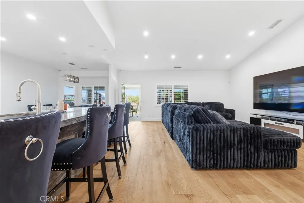 Additional image 17 of 2189 Myers St, Riverside, CA 92503