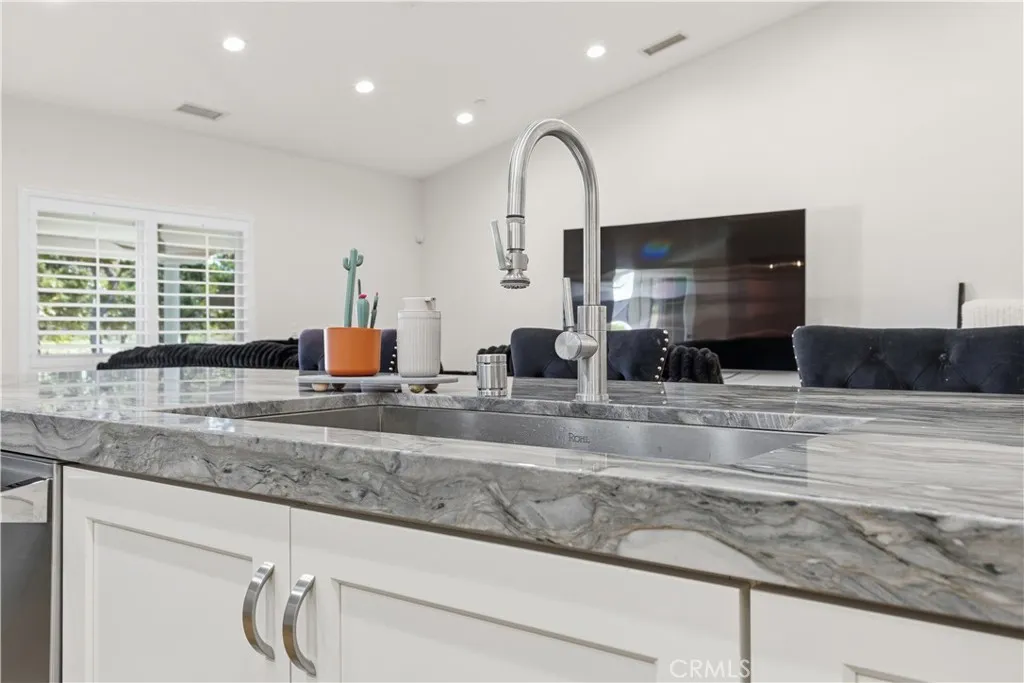 Additional image 18 of 2189 Myers St, Riverside, CA 92503