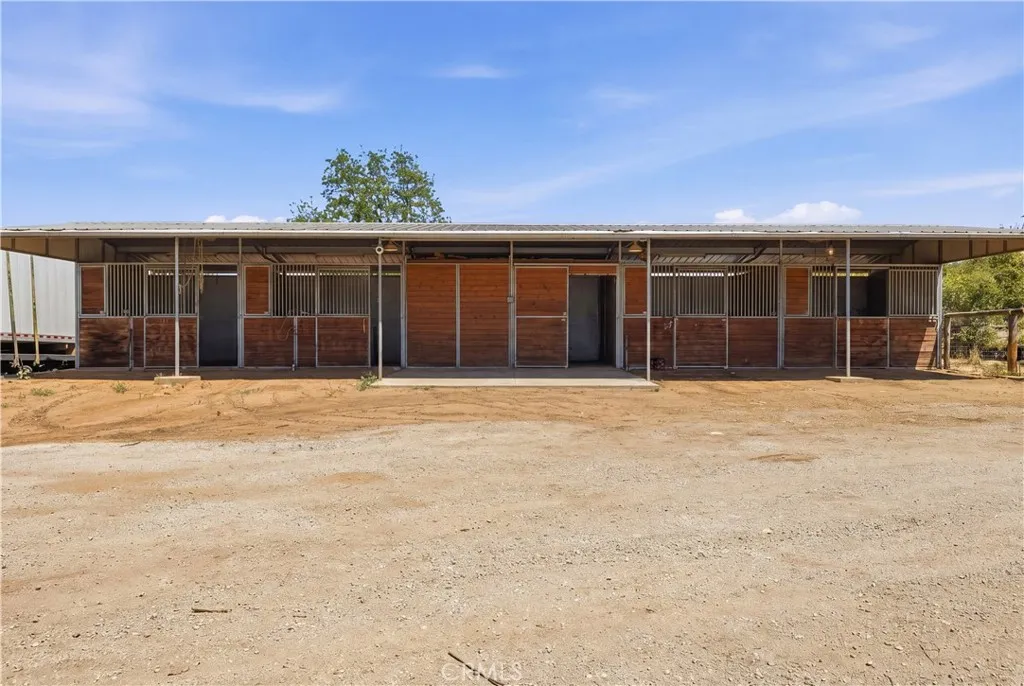 Additional image 94 of 2189 Myers St, Riverside, CA 92503