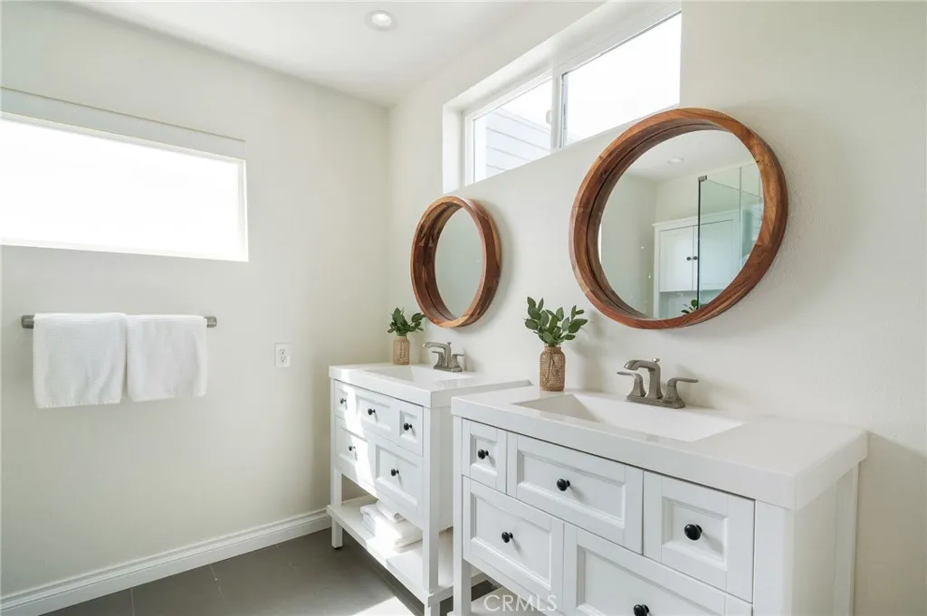 Additional image 65 of 1300 12th Street Unit E, Manhattan Beach, CA 90266