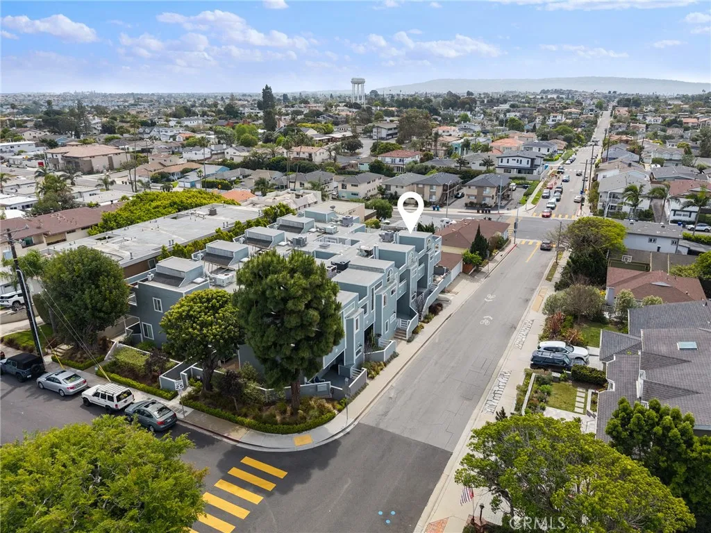 Additional image 81 of 1300 12th Street Unit E, Manhattan Beach, CA 90266