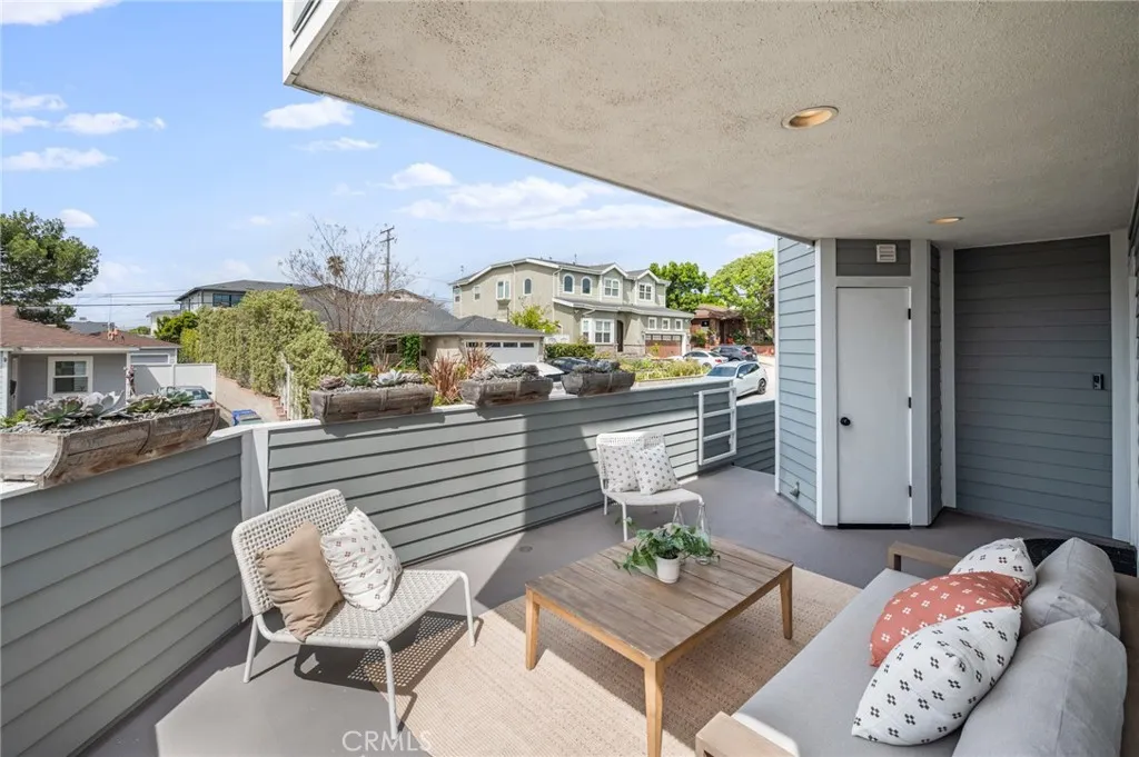 Additional image 52 of 1300 12th Street Unit E, Manhattan Beach, CA 90266