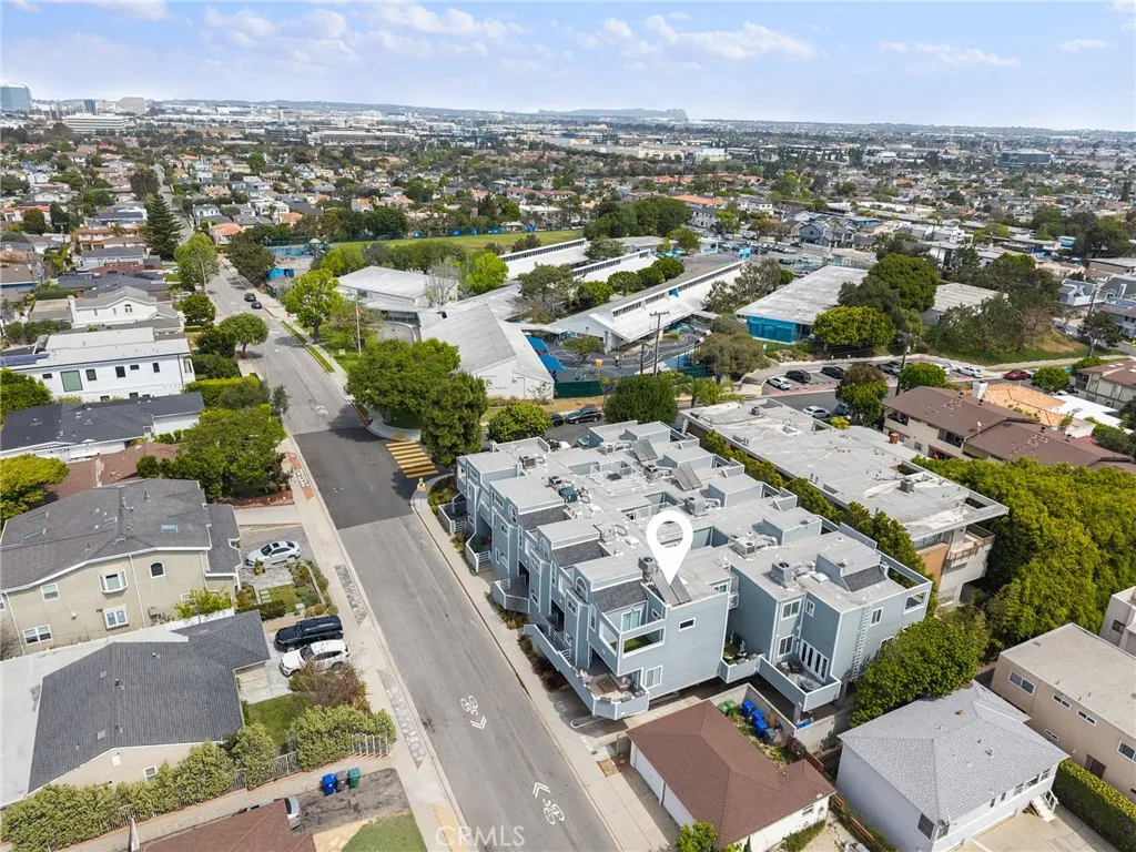 Additional image 40 of 1300 12th Street Unit E, Manhattan Beach, CA 90266