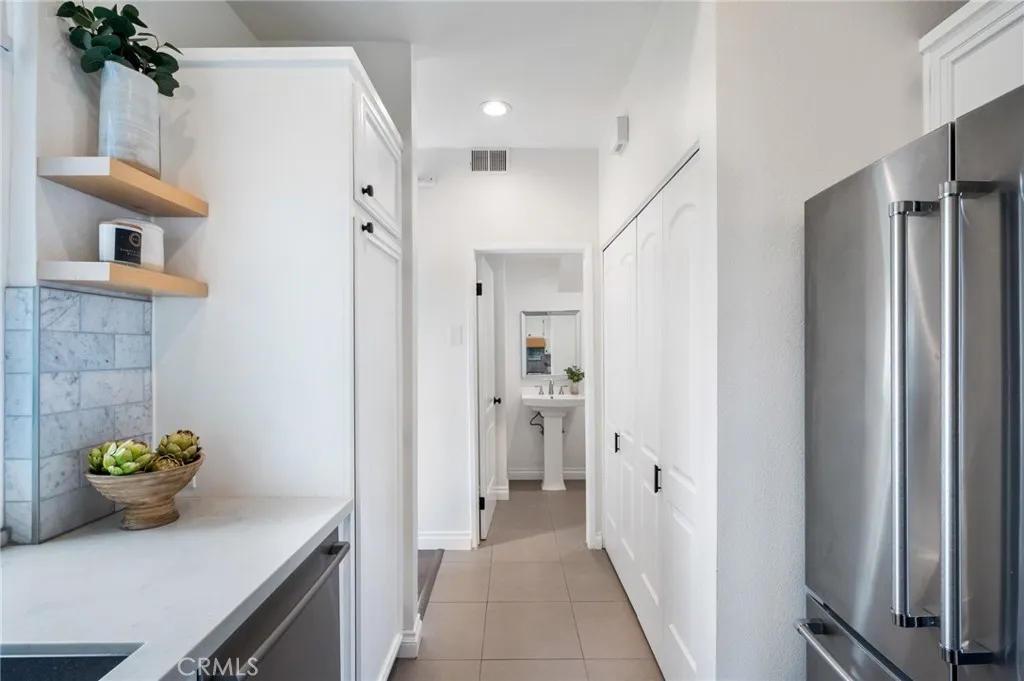 Additional image 18 of 1300 12th Street Unit E, Manhattan Beach, CA 90266
