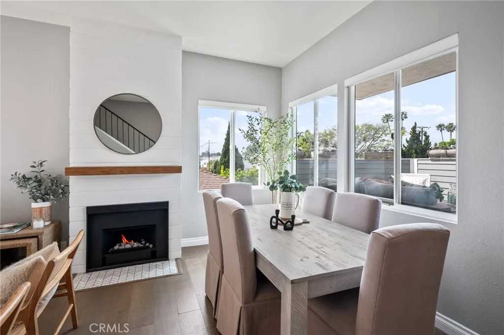 Additional image 5 of 1300 12th Street Unit E, Manhattan Beach, CA 90266