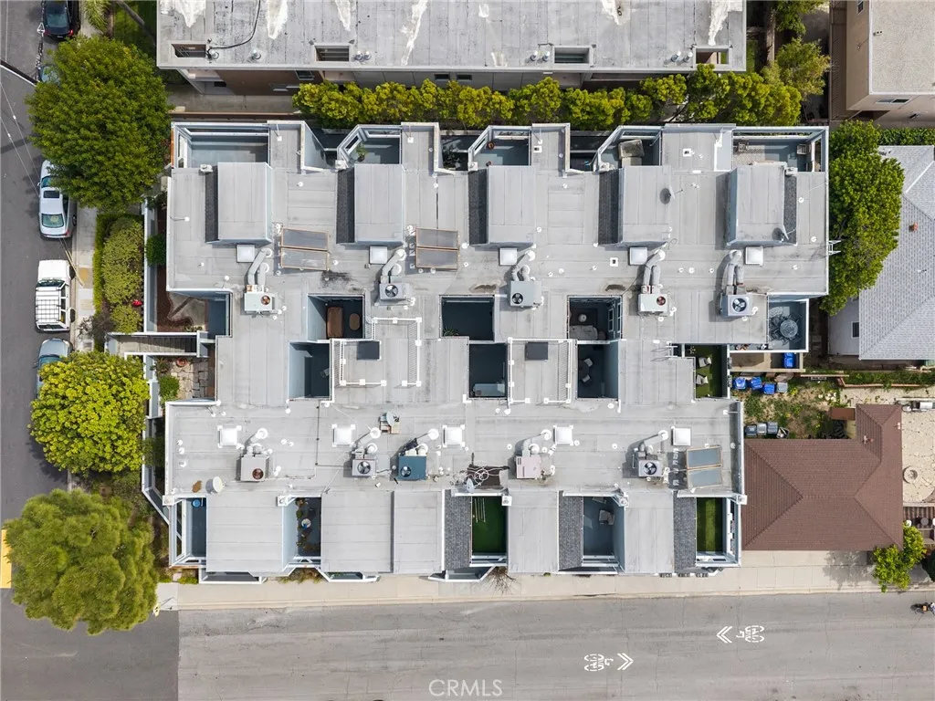 Additional image 82 of 1300 12th Street Unit E, Manhattan Beach, CA 90266