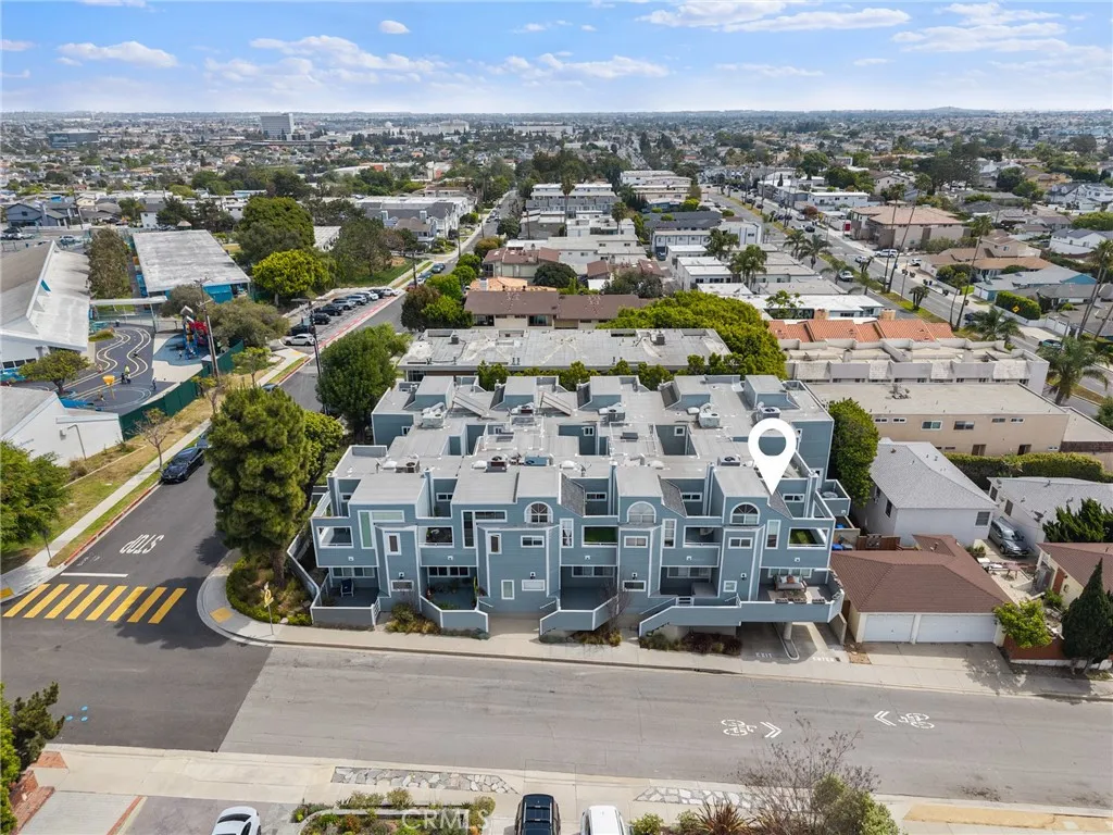 Additional image 39 of 1300 12th Street Unit E, Manhattan Beach, CA 90266