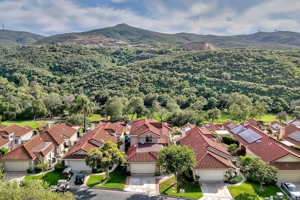 Additional image 110 of 28766 Vista Valley Dr, Vista, CA 92084