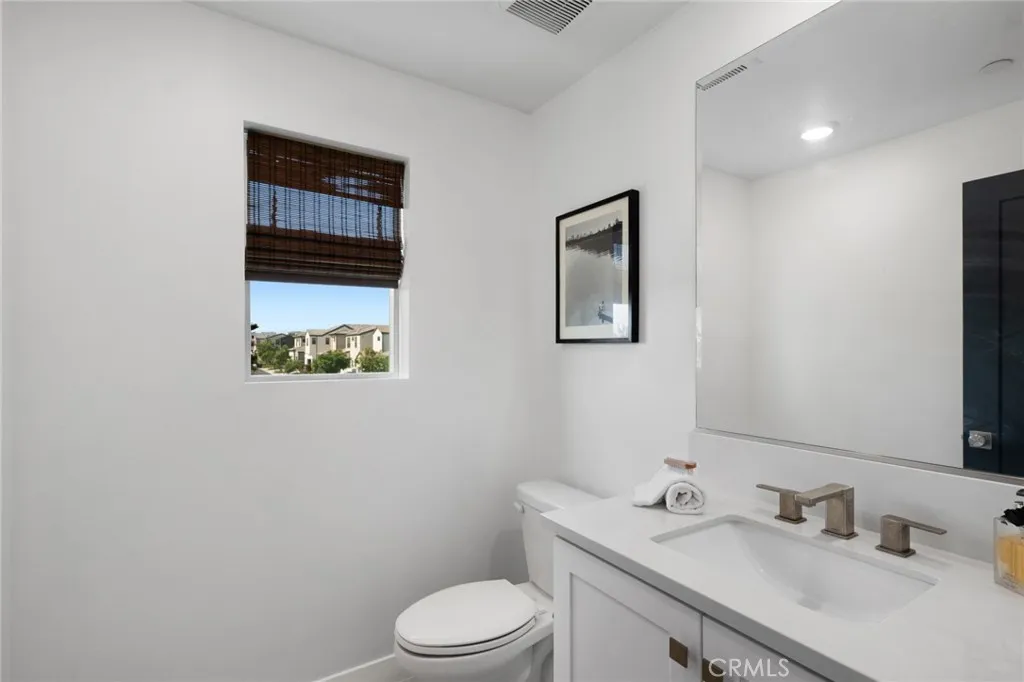 Additional image 21 of 258 Merit, Irvine, CA 92618