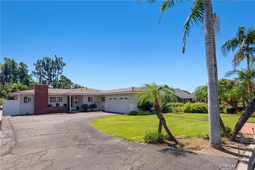 434 E Carroll Ave, Glendora, CA 91741 photo 2