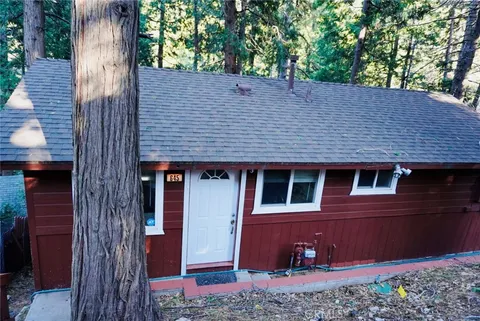 645 Wellsley Drive, Lake Arrowhead, CA 92352 - MLS#: IG25018951