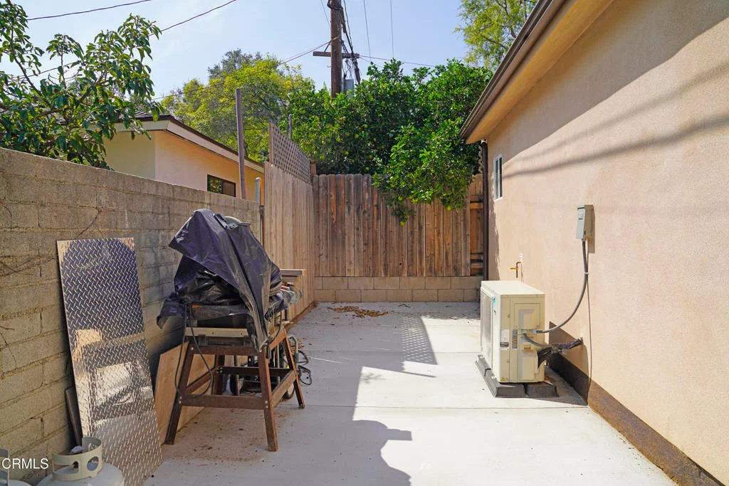 2428 Brigden Road, Pasadena, CA 91104