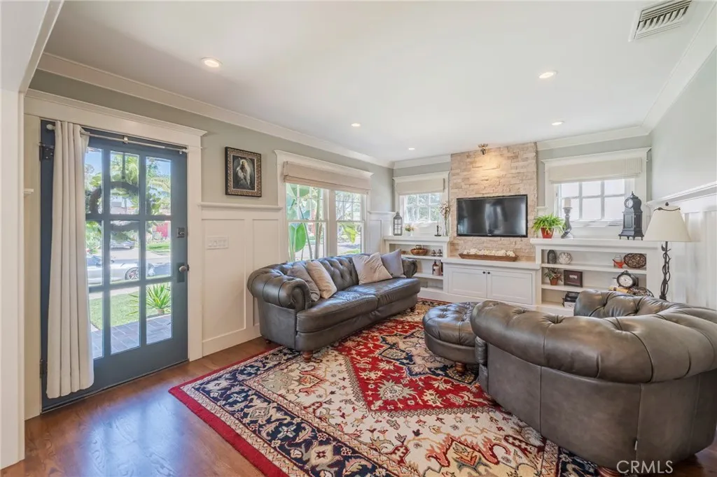 Additional image 9 of 523 S Illinois St, Anaheim, CA 92805