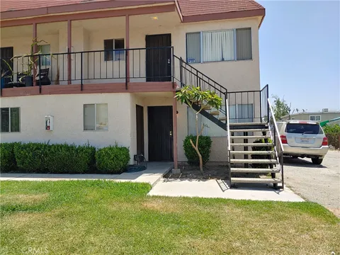 4211 Mountain Drive Unit 2, San Bernardino, CA MLS: IV25021783