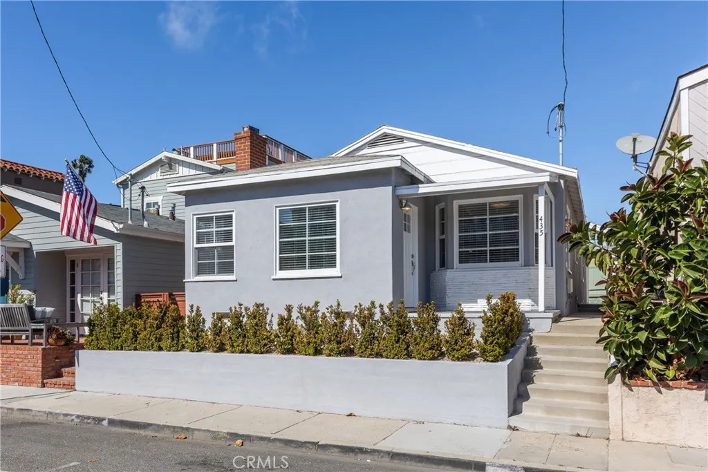 435 Longfellow Ave  