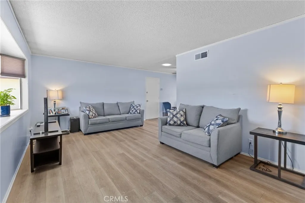 Additional image 5 of 541 Shasta Way, Hemet, CA 92543