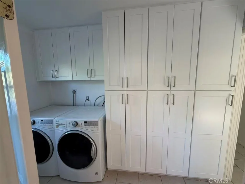 20702 Elizabeth Ln, Huntington Beach, CA 92646