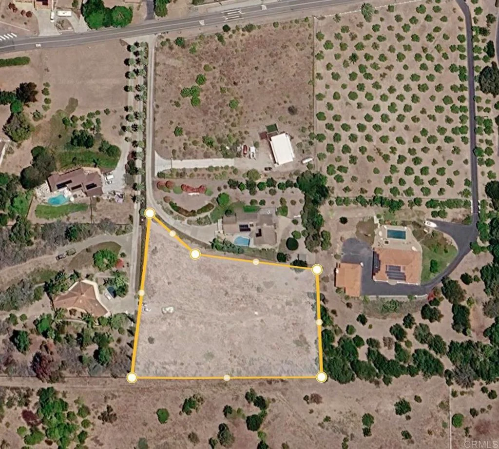 5016 Sleeping Indian Rd, Fallbrook, CA 92028 photo 2